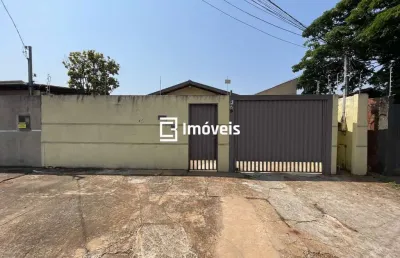 Casa de 02 quartos com sala ampla - bairro jardim novos estados