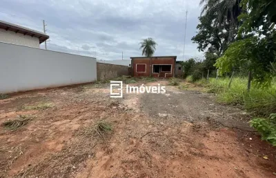 Terreno à venda na Rua Itaíba, 190, Jardim Montevidéu, Campo Grande