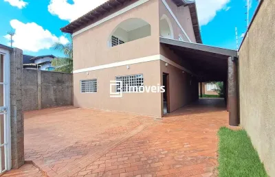 Casa com 5 quartos para alugar na Rua Vitório Zeolla, 584, Carandá Bosque, Campo Grande