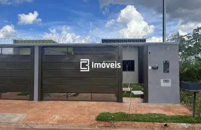 Casa de 03 quartos, sendo uma suíte no perpetuo socorro