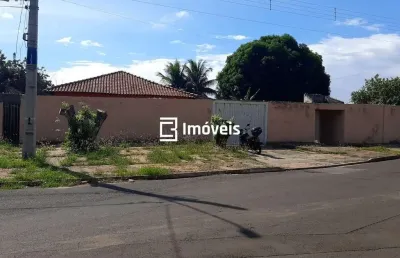 Casa com 2 quartos à venda na Avenida Serradinho, 58, Vila Sílvia Regina, Campo Grande