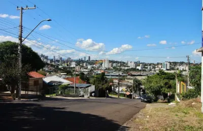 Casa com 4 dormitórios, sala estar com lareira, garagem 3 carros, bairro ideal, novohamburgo-rs.