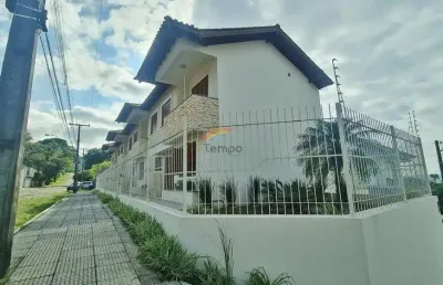 Casa em condomínio com 3 dormitórios sendo 1 suíte, localizada no bairro boa vista de novo hamburgo