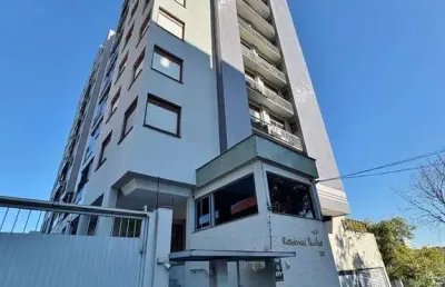 Cobertura duplex com 2 suítes e 2 vagas de garagem no centro