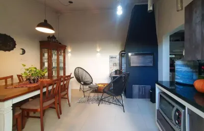Casa semi mobiliada em condomínio fechado - rondônia.