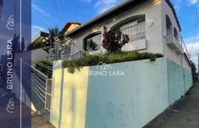 Casa comercial com 3 salas à venda na Avenida Governador Valadares, 705, Centro, Betim