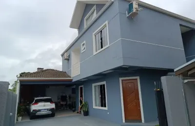 Localização: uberaba, curitiba  condomínio fechado com entrada privativa e portão exclusivo