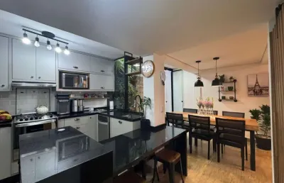 Triplex reformado decorado e mobiliado com acabamento e móveis de alto padrão!!!