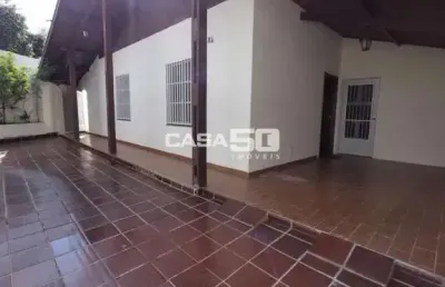 Casa com 3 quartos à venda na rua felipe camarão, 84, jardim dos oliveiras, campinas, 265 m2 por r$ 600.000