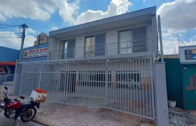 Casa comercial com 5 salas para alugar na Rua Marechal Deodoro, Centro, Americana
