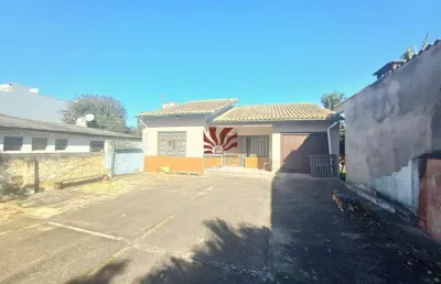 Casa com 2 quartos para alugar na rua fab, 261, nossa senhora das graças, canoas por r$ 4.500