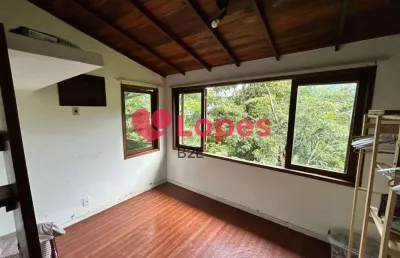 Casa dentro do condominio floresta country club em jacarepagua
