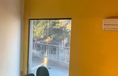 Niterói - piratininga - excelente sala comercial com banheiro em shopping