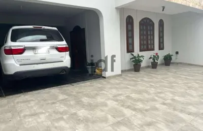 Casa com 5 quartos à venda na Avenida Brasil, 100, Jardim Carambeí, São Roque