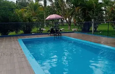 Sítio em itu km 75 da castelo branco com 40.690m²são 3 casas, baias para cavalos, piscina churrasqueira toda preparada para lazer, oportunidade!