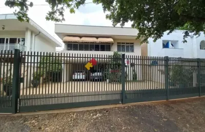 Casa com 4 quartos para alugar na avenida doutor heitor penteado, 804, jardim nossa senhora auxiliadora, campinas, 289 m2 por r$ 7.500
