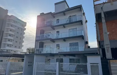 Oportunidade imperdível em balneário piçarras – a 100 metros do mar!
