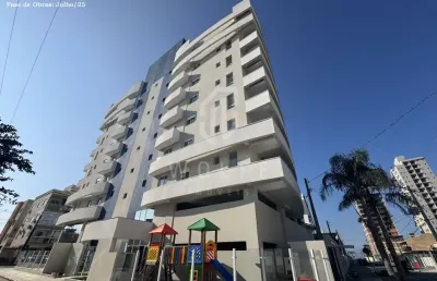 Apartamento com ótimo padrão de acabamento, 2 suítes, no bairro itacolomi - balneário piçarras - sc