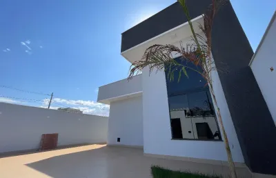 Casa de alto padrão, 3 quartos, suíte a venda no residencial beira rio