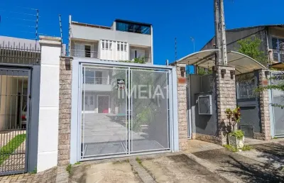 Casa com 4 quartos para alugar na rua arnaldo ballve, 512, jardim itu sabará, porto alegre por r$ 8.000