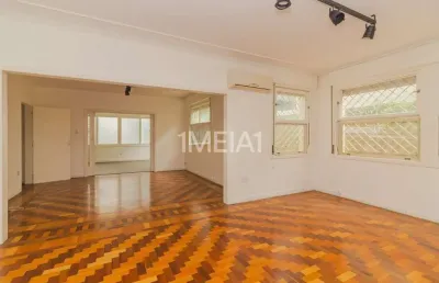 Apartamento com 3 quartos para alugar na rua doutor vale, 573, floresta, porto alegre por r$ 5.500