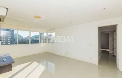 Apartamento com 2 quartos para alugar na rua mostardeiro, 919, moinhos de vento, porto alegre por r$ 5.200