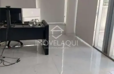 Sala comercial com 32,59 m² de área privativa e 62,04 m² de uma linda varanda
