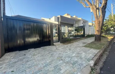Casa com 3 quartos à venda no Jardim Novo Horizonte, Maringá 