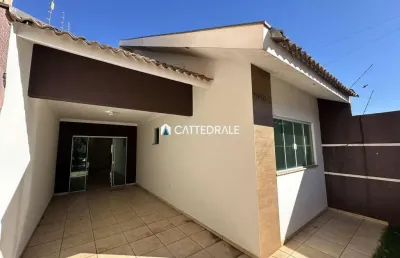 Casa com 3 quartos para alugar na Rua Pioneiro Nereu Mazzer, 905, Parque Avenida, Maringá