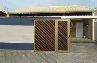 Bela casa térrea localizada em uma área nobre no bairro oásis em peruíbe