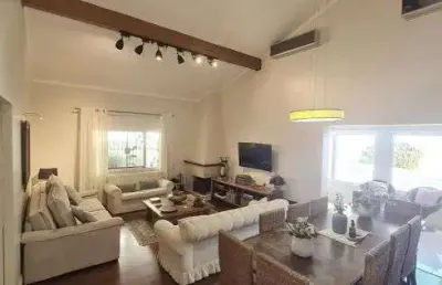 Casa térrea bolsão de interlagos, em uma das melhores ruas da região.