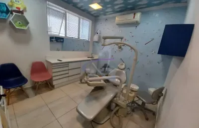 Consultório odonto com 2 salas de atendimento completas