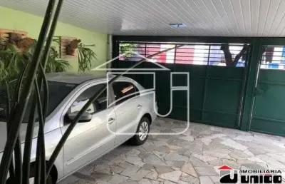 Casa com 4 quartos à venda no Centro, Marília 