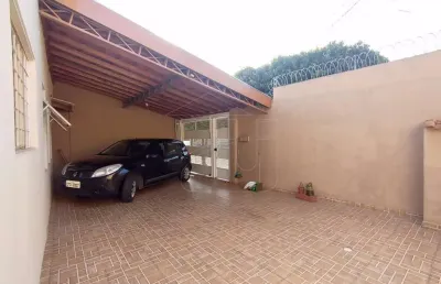 Casa com 2 quartos à venda no Hípica Paulista, Marília 