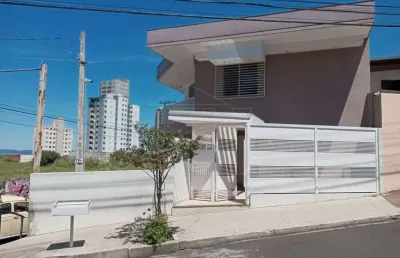 Casa com 3 quartos à venda no Jardim Dirceu, Marília 