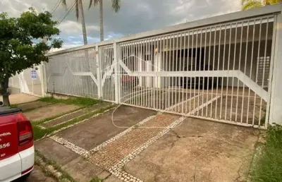 Casa com 3 quartos à venda no Parque das Esmeraldas, Marília 
