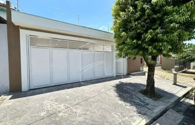 Casa com 3 quartos à venda no Marília, Marília 