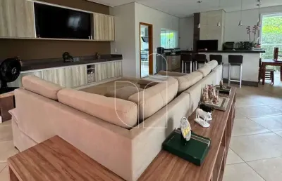Casa em condomínio em condomínio green valley em marilia!
