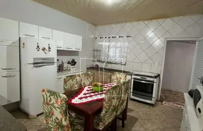 Casa com 2 quartos à venda no Jardim Continental, Marília 