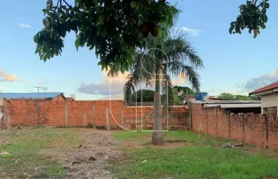 Terreno à venda na Vila Coimbra, Marília 