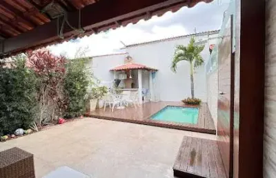 Casa com 03 quartos à venda em itaipu - niterói/rj.