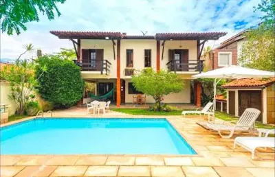 Casa com 03 quartos à venda  em camboinhas - niterói/rj.
