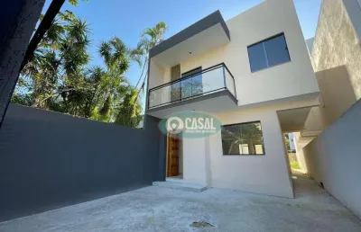 Casa em condomínio à venda com 04 quartos em itaipu.