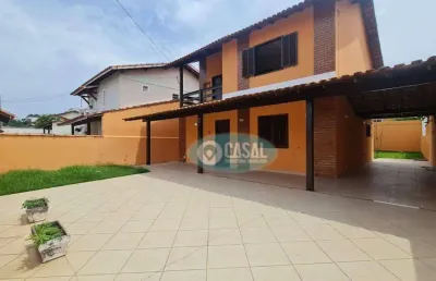 Casa com 03 quartos em itaipu, pertinho do mercado maravista.