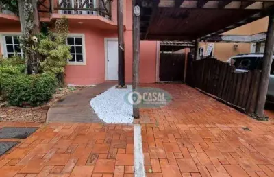Casa em condomínio com 03 quartos à venda em camboinhas!
