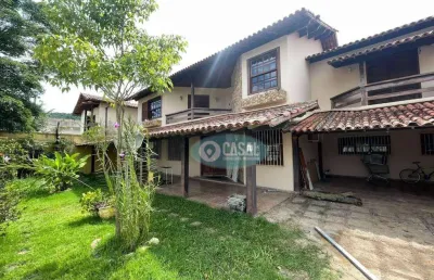 Casa com 06 quartos em piratininga em terreno de 720 m² com piscina, sauna e churrasqueira!