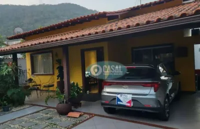 Casa linear em piratininga com localização privilegiada perto do túnel charitas-cafubá.
