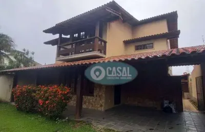 Casa com 03 quartos em piratininga, com piscina, sauna e churrasqueira!