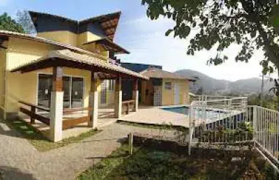 Casa em condomínio com 04 quartos à venda em maria paula - niterói/rj.