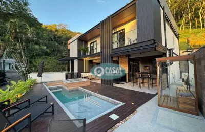 Casa em condomínio com 03 suítes, piscina, sauna e churrasqueira à venda no engenho do mato!